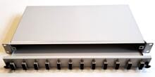 J.E.S. Cabling 2B061209A LWL-Spleissbox 19" mit 12 Kupplungen, Singlemode, SC-Duplex, ausziehbar, Stahl, grau
