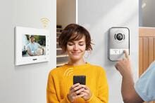 Legrand Easy Kit Wi-Fi Video Türtelefon, Easy Kit verbunden, 7 Zoll Freisprechbildschirm, WLAN Netatmo-Integration, Fernzugriffs-App, weiß (360910)