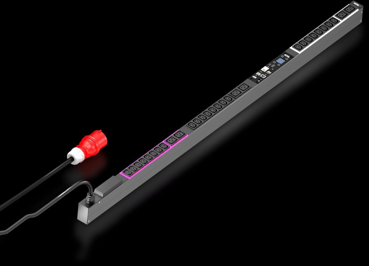 Rittal PDU metered Stromverteilung, 16A/3PCEE, 24xC13+6xC19 (7979236 ...