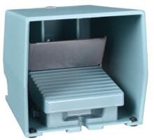 Schneider Electric Fußschalter, Harmony XPE, einfach, Metall, blau, 2-stufig, 2Ö+2S, IP66, mit Schutzhaube, mit Verriegelung (XPEM711)