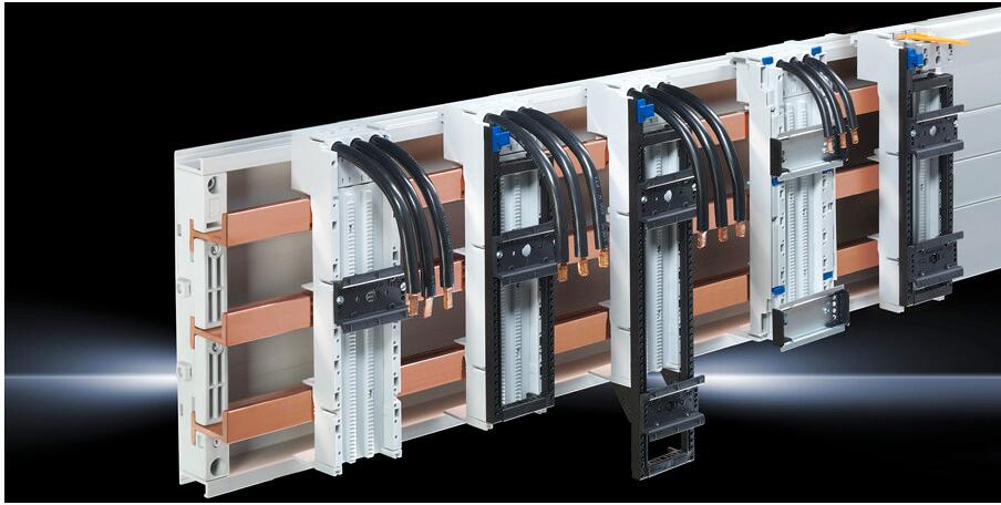Rittal SV 9340.320 OM-Adapter, 25 A, 690 V, 3-polig, Anschlussleitung AWG 12, BH: 45x208 mm, Tragschiene 2xTS 45D