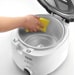 DeLonghi FS3021.W Fritteuse, 2 L, 1800 W, Cool-Touch-Wand, 150-190°C, weiß